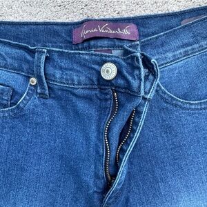 Gloria Vanderbilt Straight Amanda Jeans